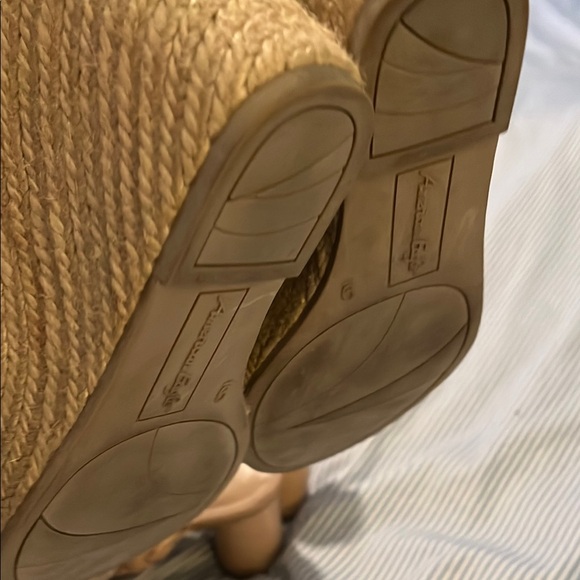 3 pairs of size 9 Women's Black and Tan shoes. You get all three! - Picture 9 of 9